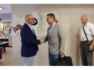 Akhisar OSB yönetimi Başkan Ergün’ü ziyaret etti