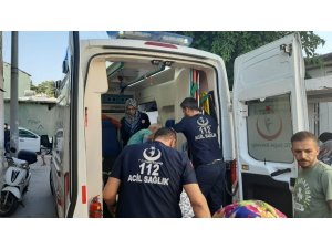 Odun kırmak isterken ayağını kesti