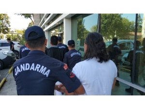 Gasp ve yaralamadan gözaltına alınan 2 kişiye adli kontrol