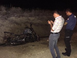 Gecenin karanlığında ateşe verip kaçtılar