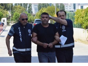 Plakasında "evleniyoruz" yazılı otomobilden kadını vuran zanlı tutuklandı