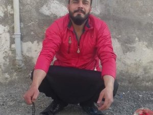 Sahip çıkmak için yanında çalıştırdığı madde bağımlısı tarafından öldürüldü