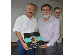 Köseoğlu: Sanatçı Ahmet Özdemir  tek başına orkestraydı