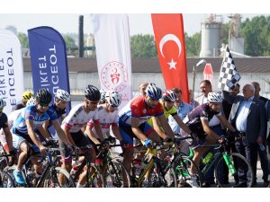 Bisikletçiler, Kastamonu Entegre’nin 50. yıl şenliğinde yarıştı