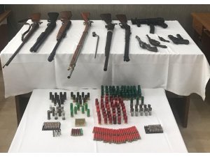 Maganda silahları ile birlikte yakalandı