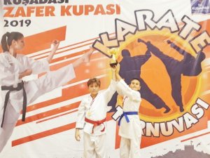 Foçalı Sporcu madalyaya doymuyor