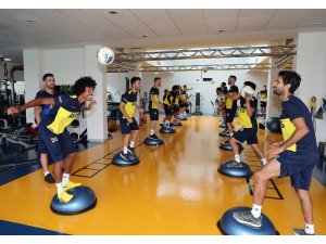 Fenerbahçe salonda çalıştı