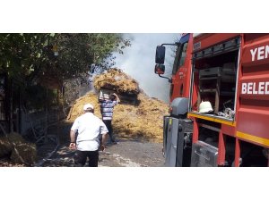 Saman yüklü kamyon alev alev yandı