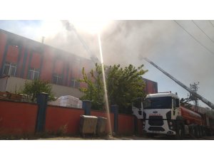 GÜNCELLEME - Bursa'da fabrika yangını