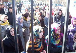 Tüm sınavlarda başörtüsü serbest