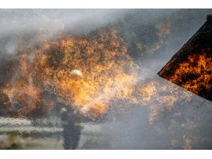 GÜNCELLEME 2 - Antalya'da LPG tankerinde yangın