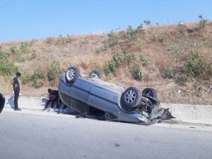 Takla atan otomobilin sürücüsü yaralandı