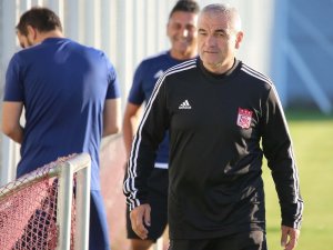 Çalımbay: “Final niteliğinde maçlarımız var”