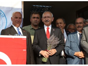 "Komşularımızla barış içinde yaşamamız lazım"