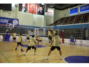 Haliliye Voleybol Takımı lige sıkı hazırlanıyor