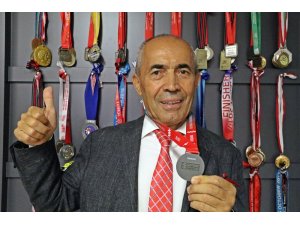 70 yaşındaki demir adam: "120 yaşına kadar spor yapacağım"