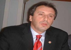 CHP’li İnce Anayasa paketini eleştirdi