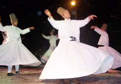 Azerbaycan'da Mevlana konferansı