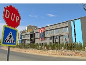 Müteahhitler okul yapımına yöneldi