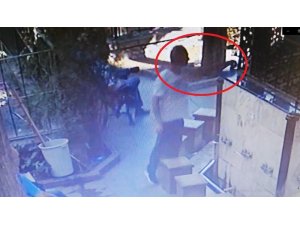 Şadırvanda unutulan 600 liralık gözlüğü çaldı, pişkince gözlüğü takıp denedi