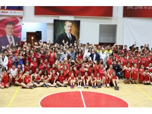 Bayraklı Belediyesi Spor Kulübü sezonu açtı