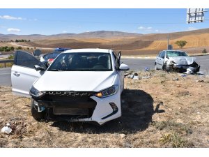 Sivas'ta trafik kazası: 7 yaralı