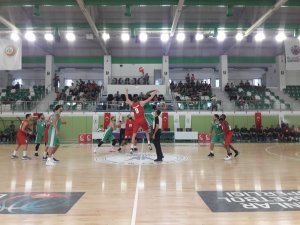 Konyaspor Basketbol hazırlık maçında mağlup