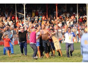 Elmalı Başpehlivanı Ali Gürbüz oldu