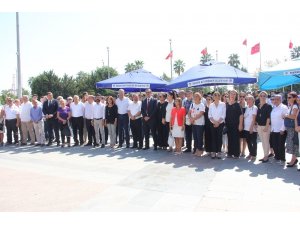 Mersin’de CHP’nin 96’ıncı kuruluş yıl dönümü törenle kutlandı