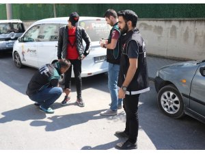 Eğitim yılının ilk günü okul çevrelerinde uyuşturucu uygulaması