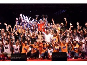 Teknoloji Festivali’nde dronelardan ay-yıldızlı gösteri