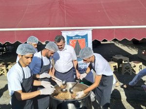 Şoförler Odasından aşure ikramı