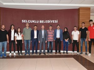 Pekyatırmacı şampiyonları ağırladı