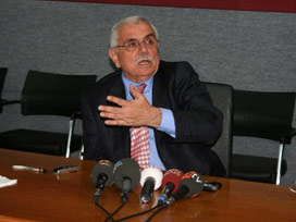 Durak'ı koltuğundan etti kendi oturdu