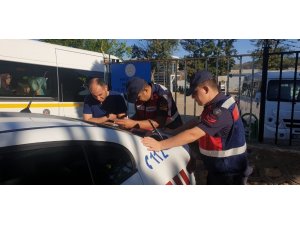 Jandarmadan okul çevresinde sıkı denetim... 9 bin 873 kişi ve 4 bin 596 araç denetlendi