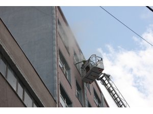 Kağıthane’de yangın paniği