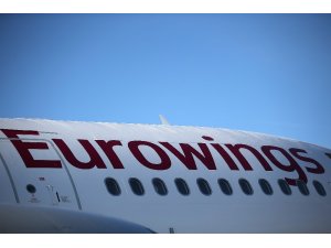 Türbülansa yakalanan uçak acil iniş yaptı: 8 yaralı