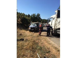 Bursa’da kamyon ile kamyonet çarpıştı: 1 ölü