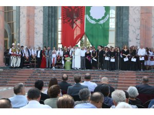 Kuzey Makedonya ve Arnavutluk'ta aşure dağıtımı