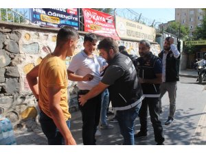 Diyarbakır’da okul önlerinde uyuşturucu ve güvenlik uygulaması