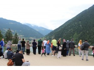 Uzungöllü turizmciler sezondan memnun