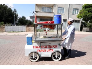 Pilavcı Faruk'un "emektar" destekli hayat mücadelesi