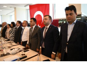 Bülent Turan: “O annelere destek olmak sizi AK Partili yapmaz, insan yapar”