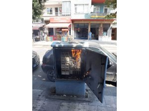 Elektrik panosunda çıkan yangın korkuttu