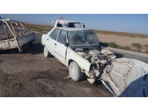 Konya'da tomobil ile kamyonet çarpıştı: 4 yaralı