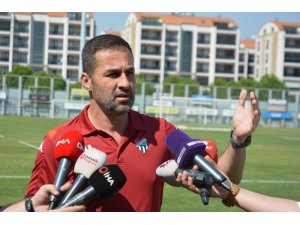 Yalçın Koşukavak: "Şampiyonluğa oynayan takım topa sahip olmalı"