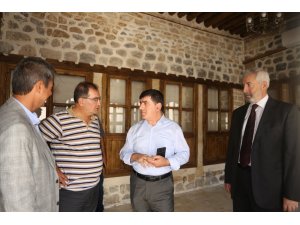 Tarihi mekanlara ziyaret
