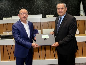 Meram Belediyesi’den muhtarlara dizüsüt bilgisayar