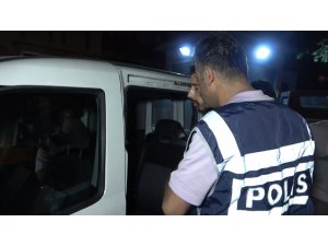 Bursa’da iç çamaşırdan uyuşturucu çıktı