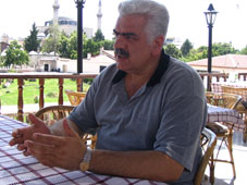 "Meclis çoğunluğu ile bu iş olmuyor"